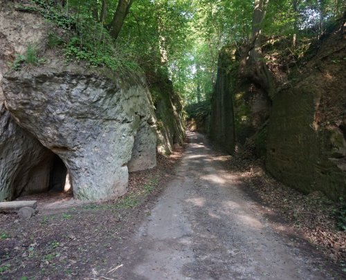 les