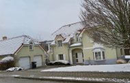 Luxury villa with basement in Malá Šárka complex